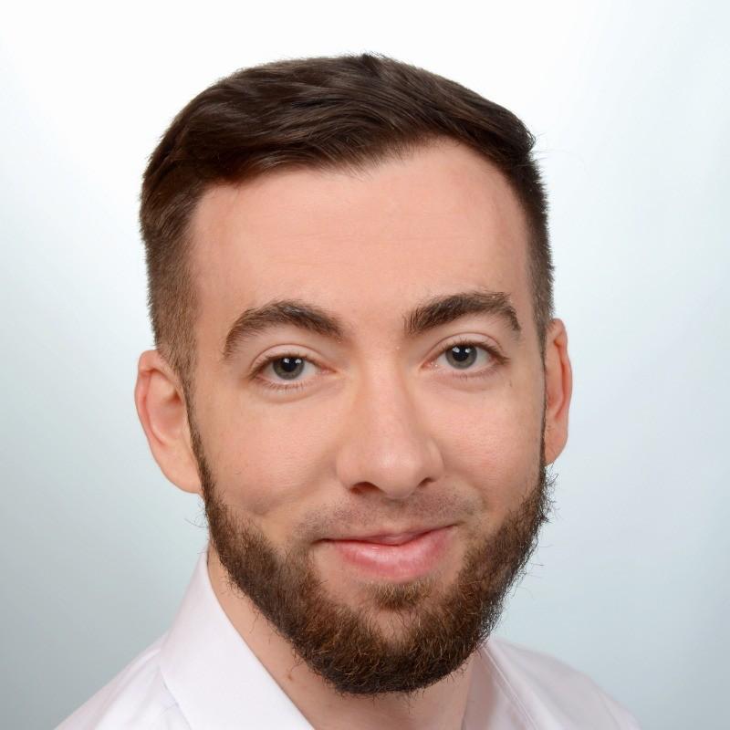 Cassius Edison - Professional Headshot